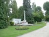 Morden Cemetery 010.jpg