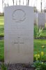 web-Headstone-FM-Barnes-ph.Michael-vd-Velde.jpg