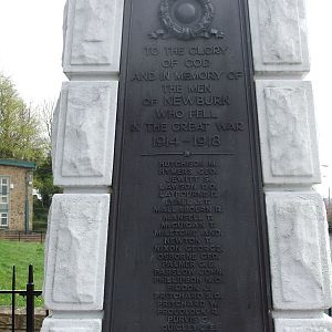 REMEMBERANCE CROSS AND PANELS NEWBURN NEWCASTLE UPON TYNE (3)