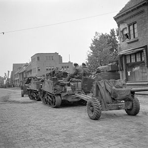 Irish Guards Group, Guards Armoured Division, Aalst, 18 Sept 44