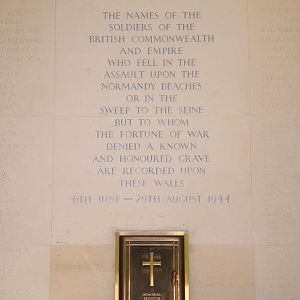 BAYEUX WAR CEMETERY