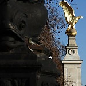 Memorial RAF BrightEagleStandsOut 1a Mar2011