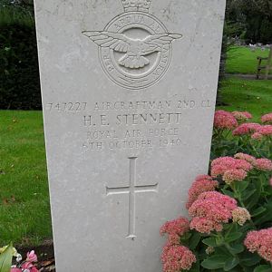 H.E.Stennet R.A.F. (Large) (2).JPG