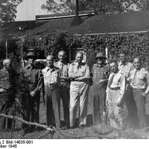 Schnarrenberger, Eggersdorf, Crüwell, Krause, Menny, Neuling, Badinsky, Sinkel, Bock von Wülfingen (l-r)