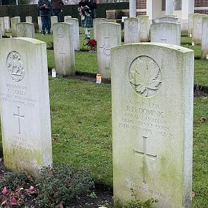 Nederweert War Cemetary - Reginald Daniel Dominic - Christmas Eve lights