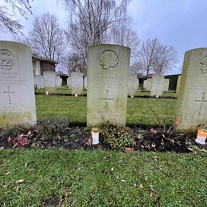Nederweert War Cemetary - Reginald Daniel Dominic - Christmas Eve lights